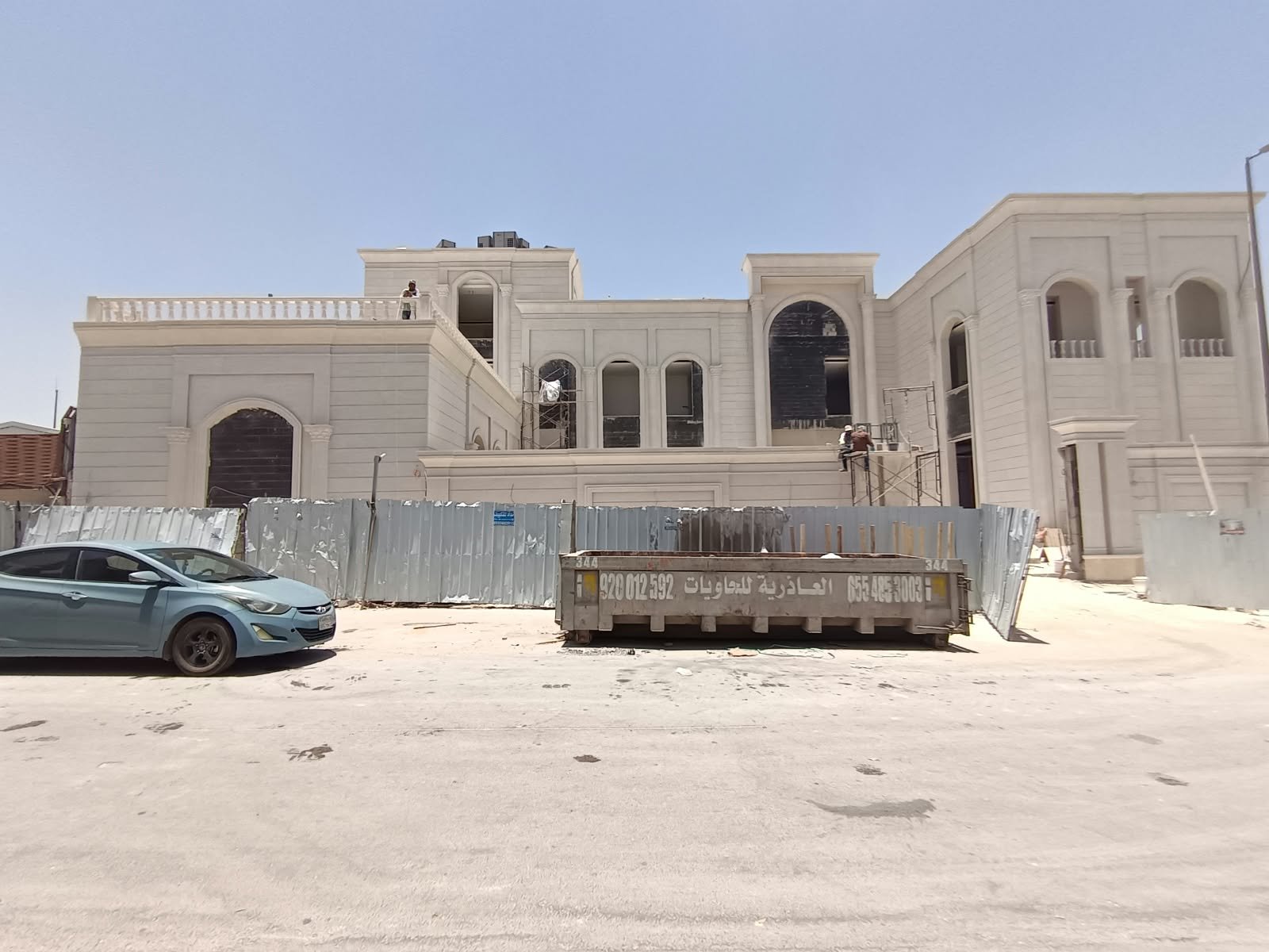 واجهة حجر حديثة من أعمال حجر الحربي